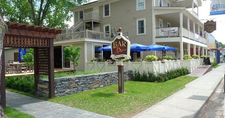 Auberge Ayers Cliff Principale